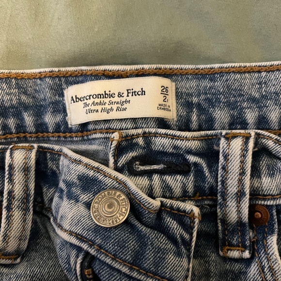 Abercrombie & Fitch jeans - Picture 4 of 4